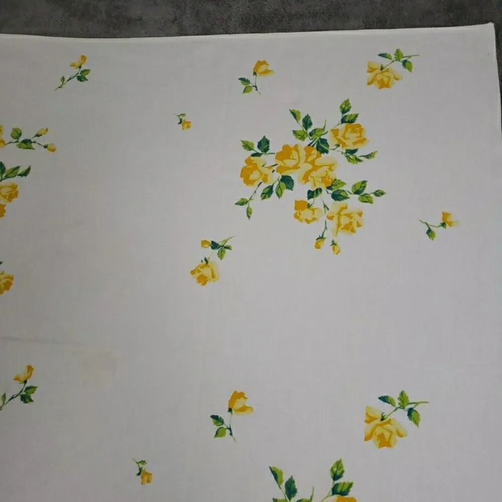 VTG Cloth Tablecloth Yellow Cabbage Rose Rectangle 54